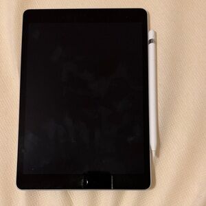 iPad with apple pencil